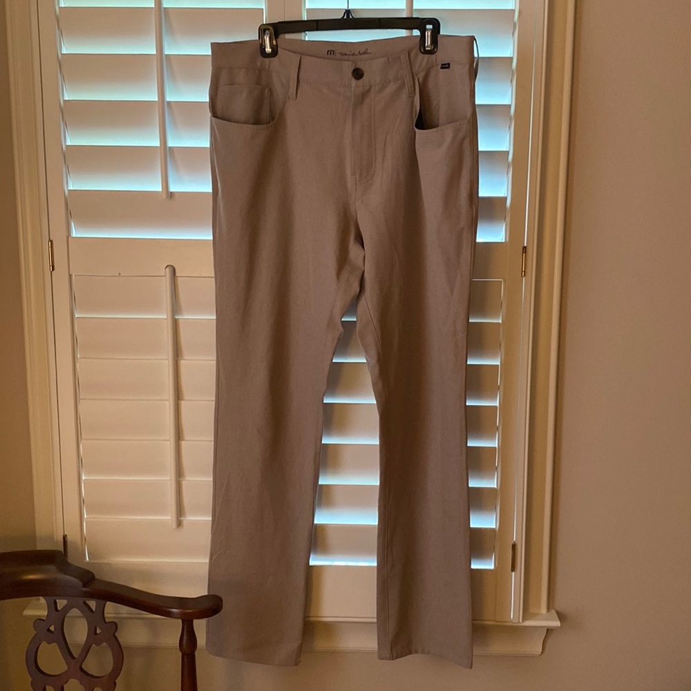 Travis Mathew Open to Close pants